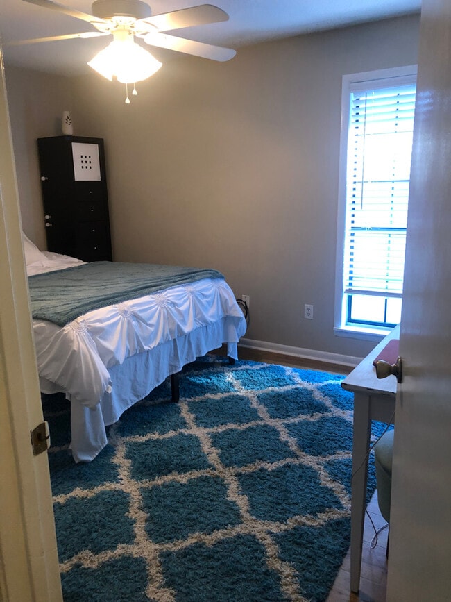 Master bedroom-(end of hall, right side) all furniture pictured included - 130 Richard Dr