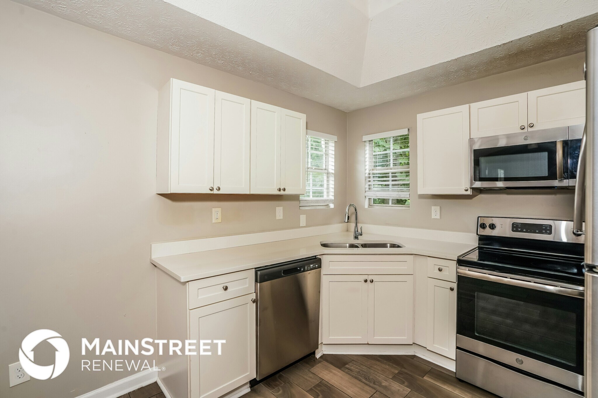 Building Photo - 7495 Royale Ct