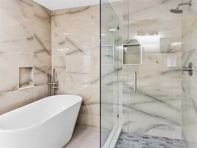 Building Photo - 12214 Peachtree Ln