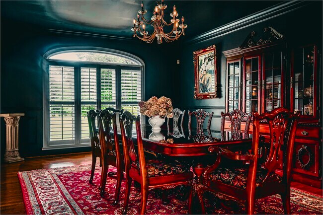 Building Photo - FURNISHED 6500 SQ FT MANSION (SHORT TERM / INSURANCE)