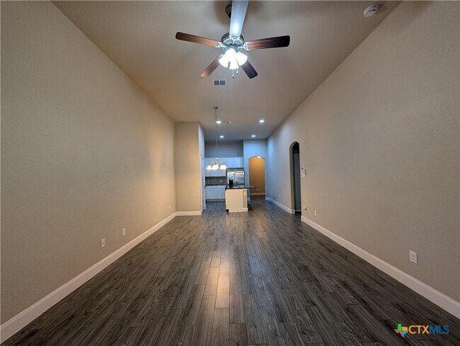 Building Photo - 1209 FM306