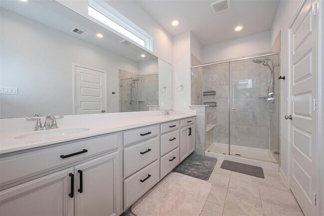 Building Photo - 3115 Planters Peak Dr