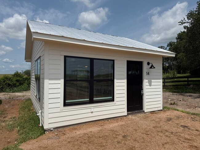 Building Photo - 7899 TX-159
