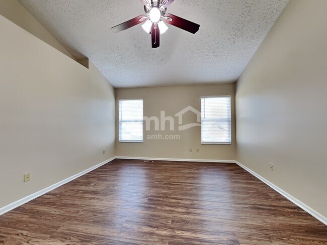 Building Photo - 5095 Algean Dr