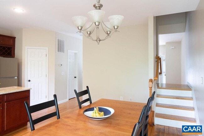 Building Photo - 139 Old Fifth Cir