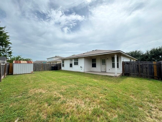 Building Photo - 209 Katy B Ln