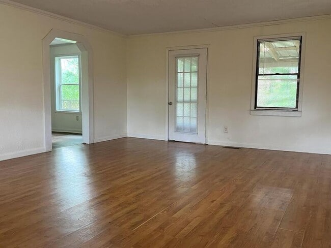 Building Photo - HOME FOR RENT IN ARAB