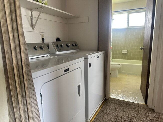 Building Photo - Cedar St in Aptos great 3 Bedroom