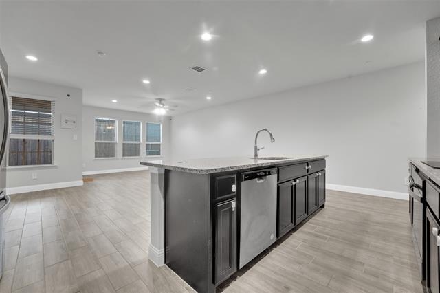 Building Photo - 603 Sandiford Ct