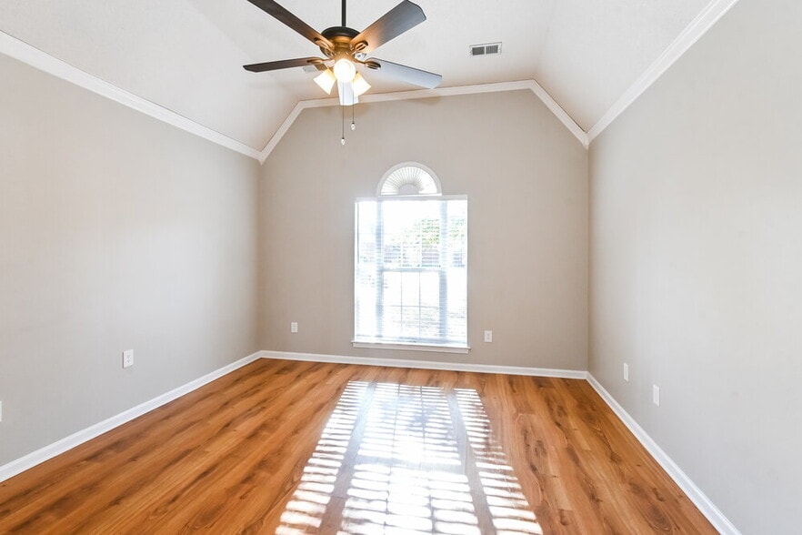 Building Photo - 1733 Timber Creek Dr