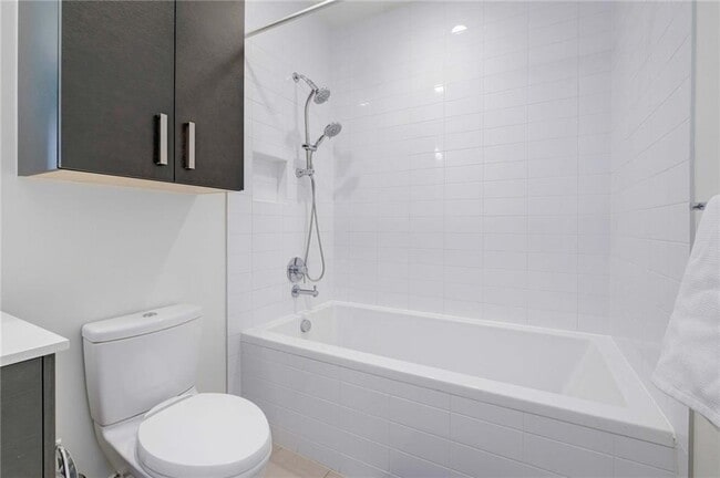 Building Photo - 222 West Ave