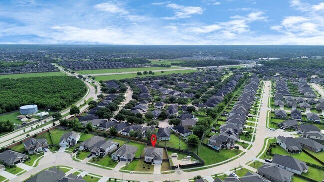 Building Photo - 2830 Tumlinson Dr