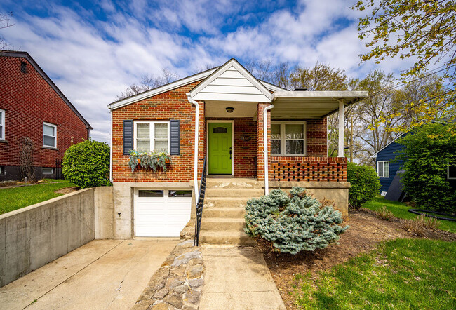Primary Photo - 1128 Exter Dr