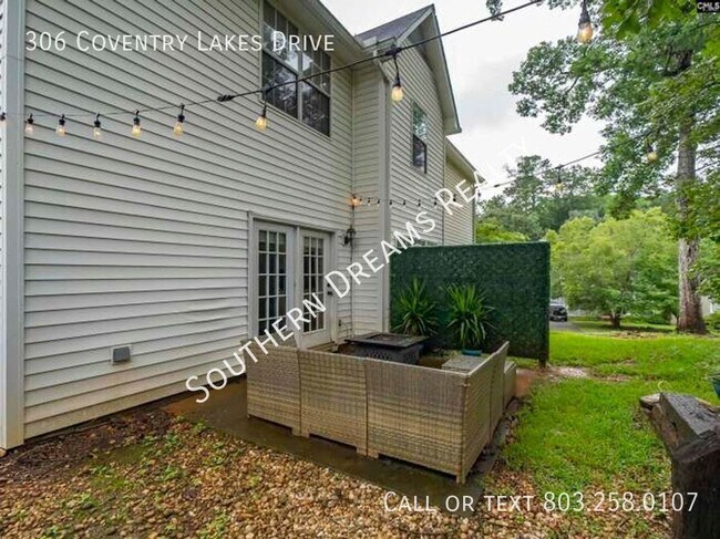 Building Photo - 306 Coventry Lake Dr