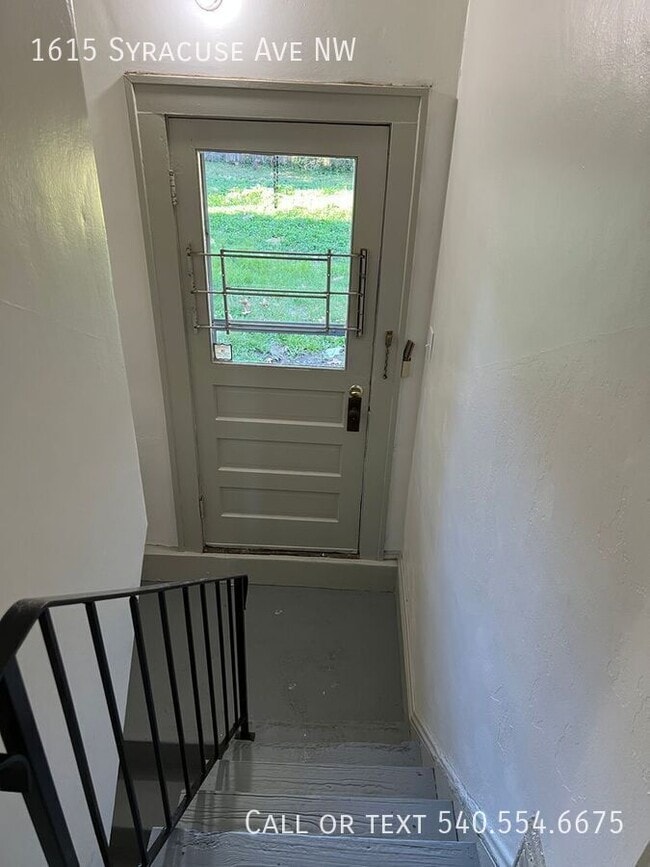 Building Photo - 1615 Syracuse Ave NW