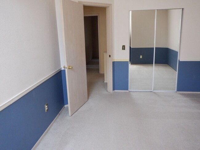 Building Photo - 5610 Mt Baker St SE