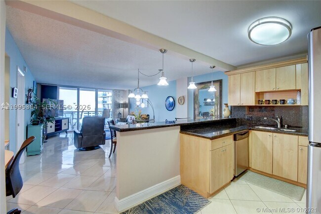 Building Photo - 3800 S Ocean Dr