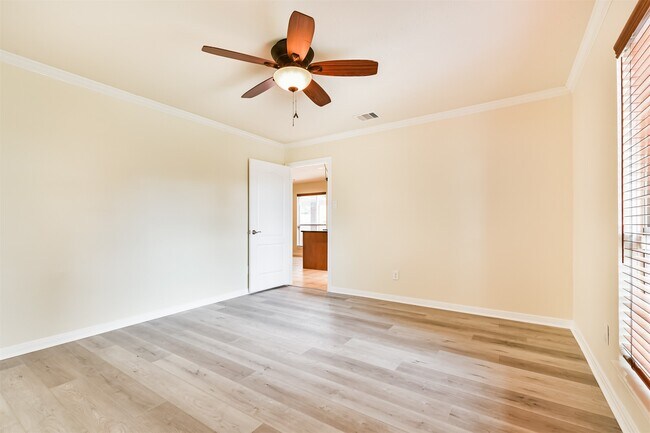 Building Photo - 2614 Brahman Dr