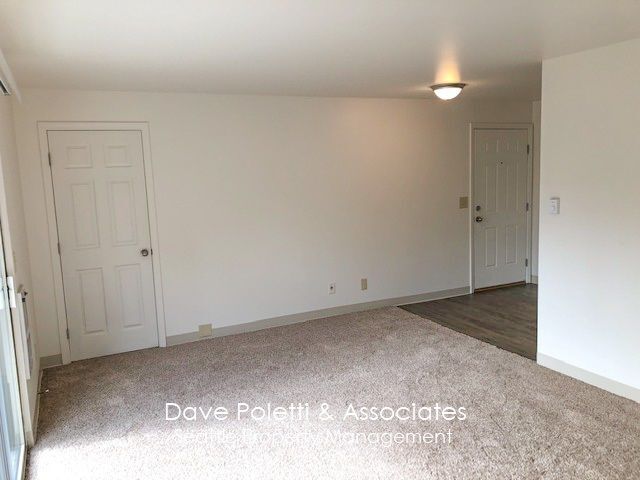 Building Photo - 14051 32nd Ave NE