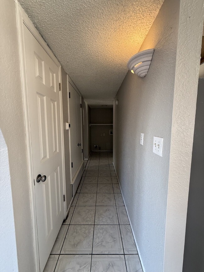 Building Photo - 11708 Sierra Azul Dr