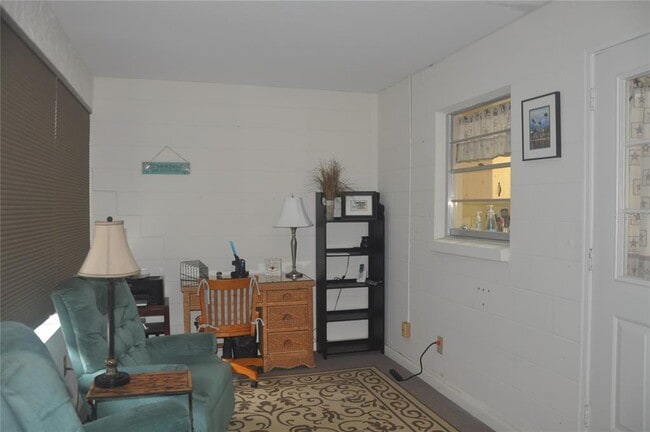 Building Photo - 8552 SW 93rd Pl