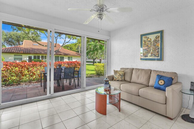 Building Photo - 6099 Waldwick Cir