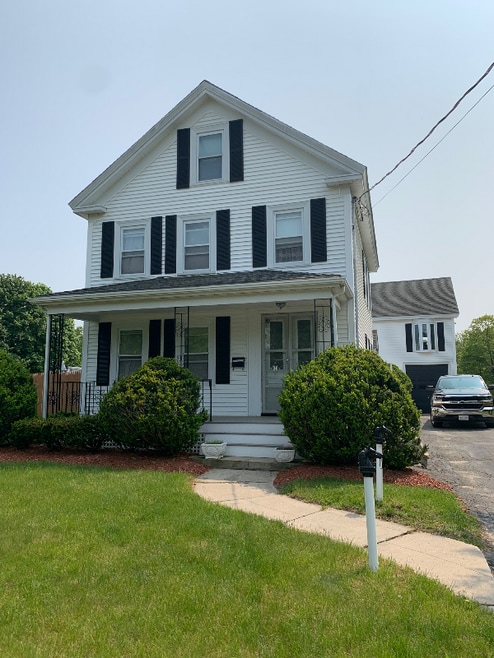 Building Photo - 464 Canton St