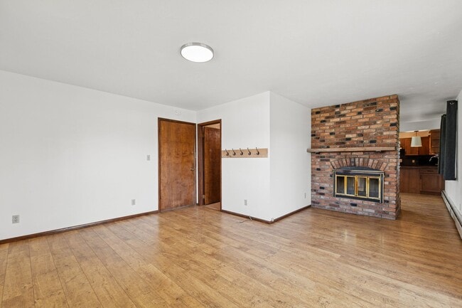 Building Photo - Whitefish Home