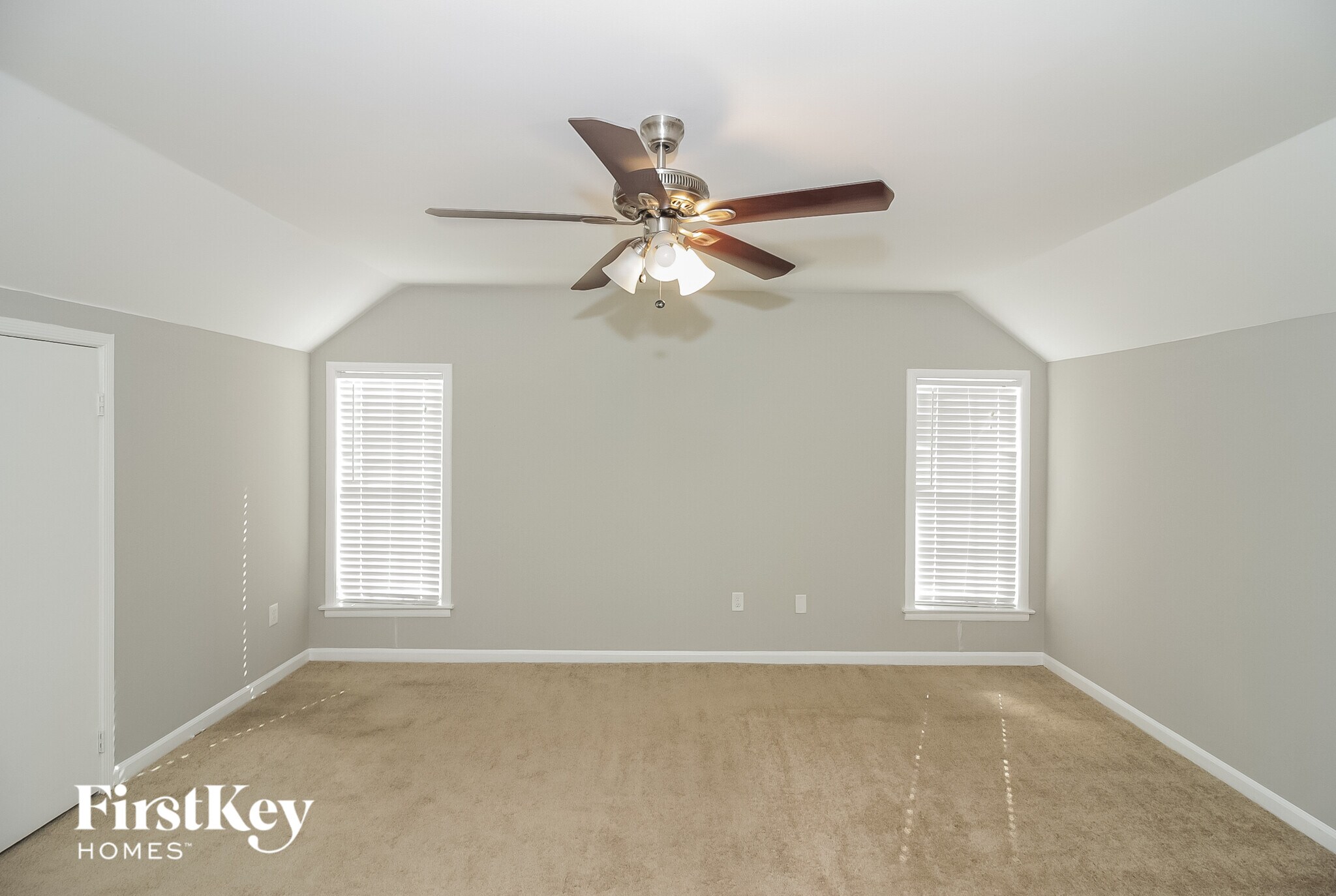 Building Photo - 7650 Charstone Dr