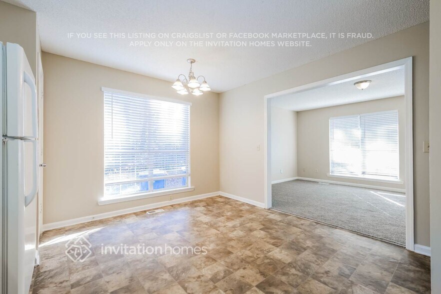 Building Photo - 6317 Mitchell Creek Dr