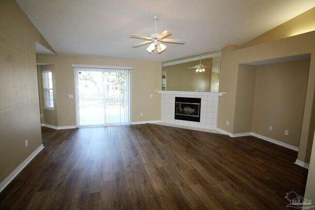 Building Photo - 1100 Freeboard Blvd