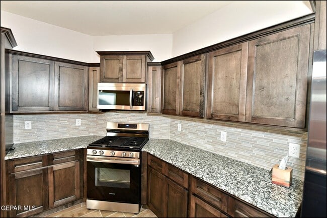 Building Photo - 10716 Drew Pearson Dr