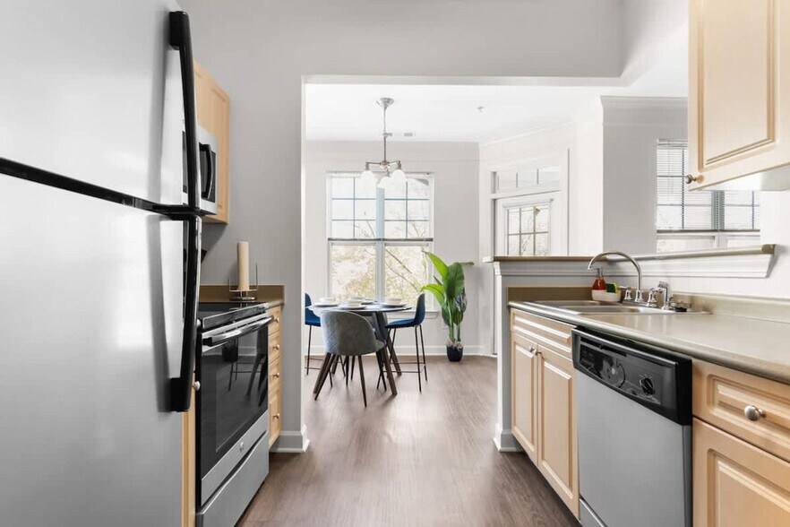 Building Photo - 7029 Almaden Way