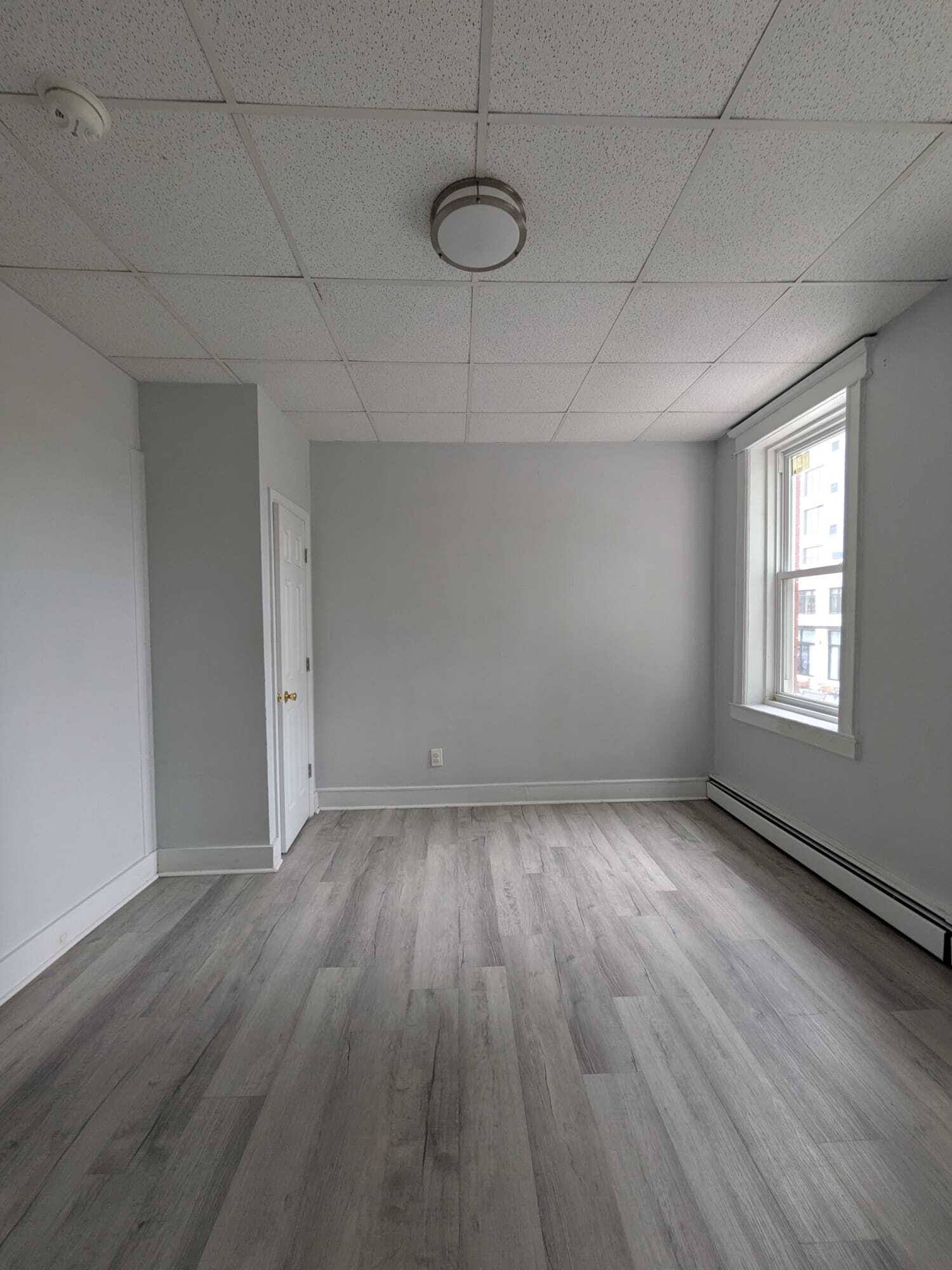 Building Photo - 970 Broadway