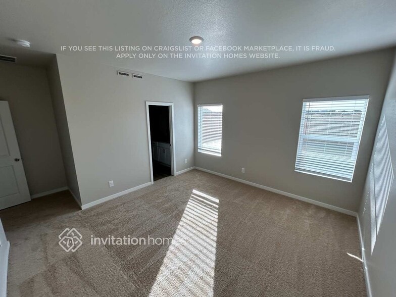 Building Photo - 2214 Alyssa St