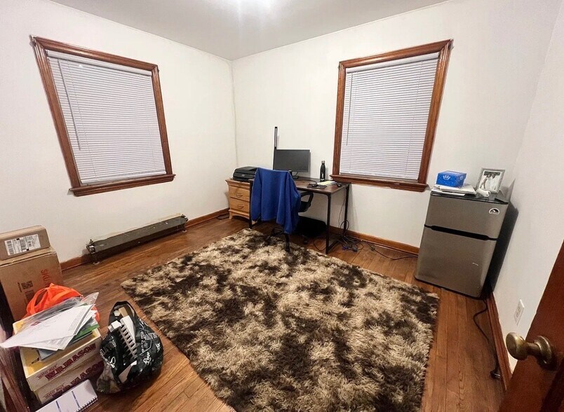 Building Photo - 255 Waite Ave