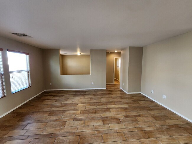 Building Photo - Beautiful former Model Home located near S...