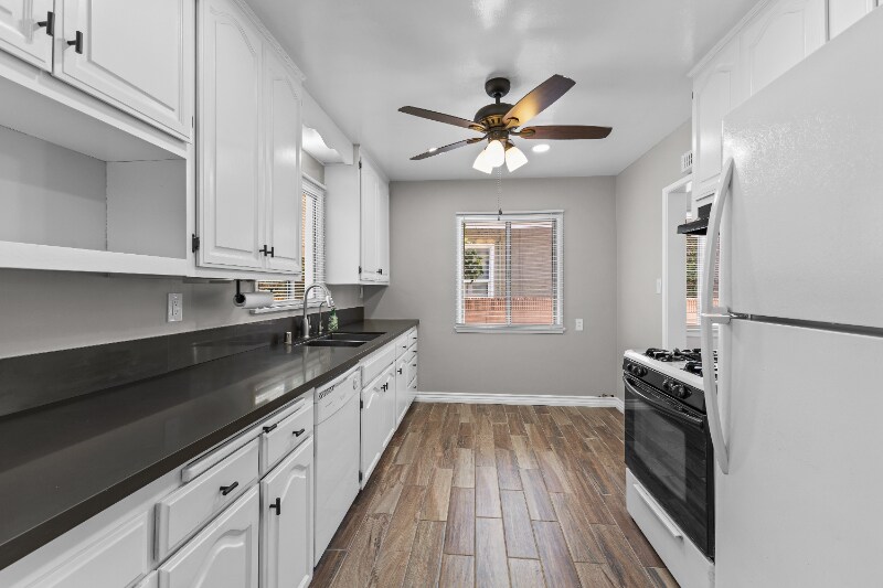 Building Photo - 6542 Turnergrove Dr