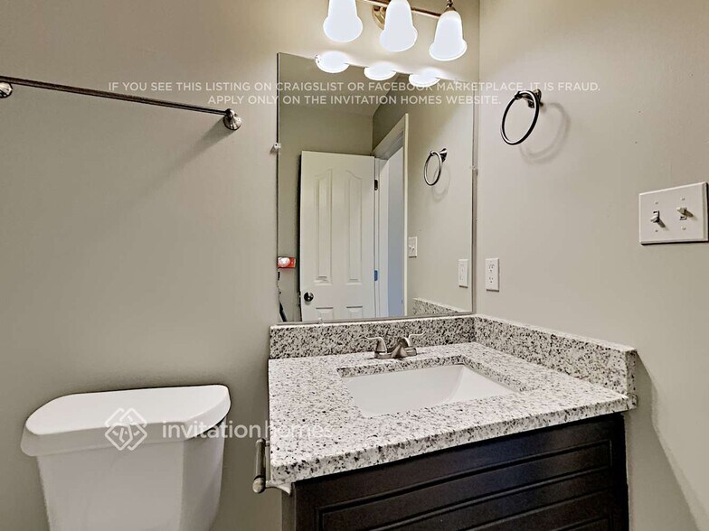 Building Photo - 14633 Arlandes Dr