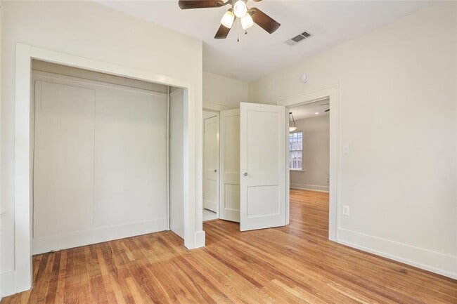 Building Photo - 4404 Avenue C