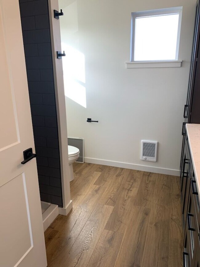 Building Photo - Brand new construction