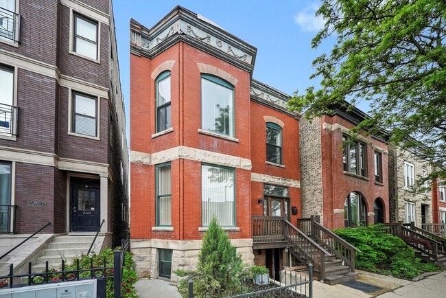 Primary Photo - 262 N California Ave