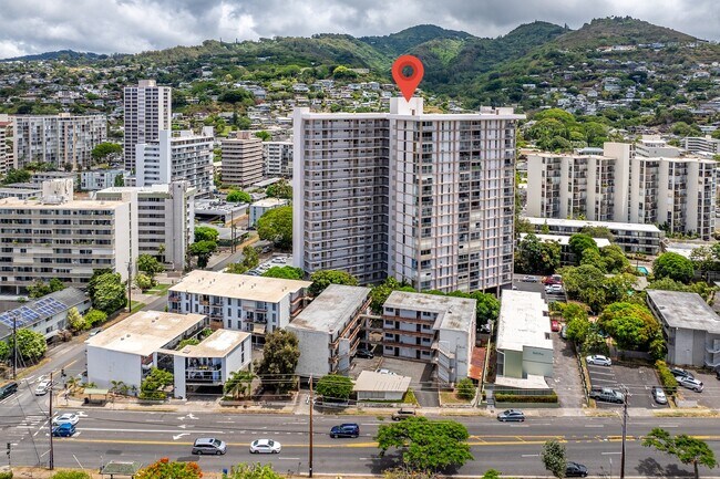 Building Photo - High floor, corner unit at Makiki Towers. Partially furnished, renovated 2-bedroom, 1.5 bathroom ...
