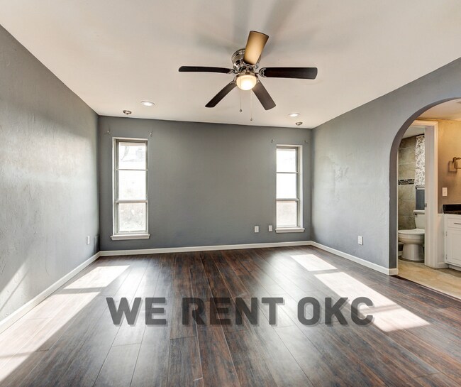 Building Photo - 11308 Bel Air Pl