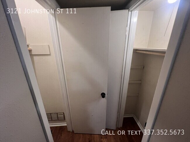 Building Photo - 3121 Johnston St
