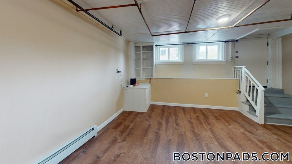 Building Photo - 310 Lowell St