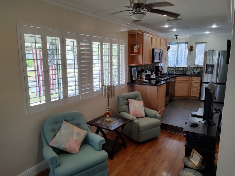 TV Area - 3601 Alabama Ave NE
