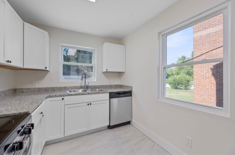 Building Photo - 3907 Kirkup Ave