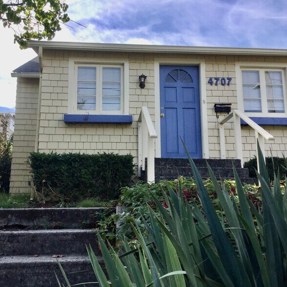 Building Photo - 4707 Densmore Ave N