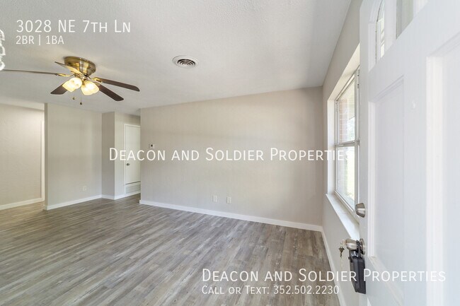 Building Photo - 3028 NE 7th Ln